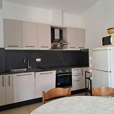 Apartments Ruzica Zaostrog Eksteriør billede