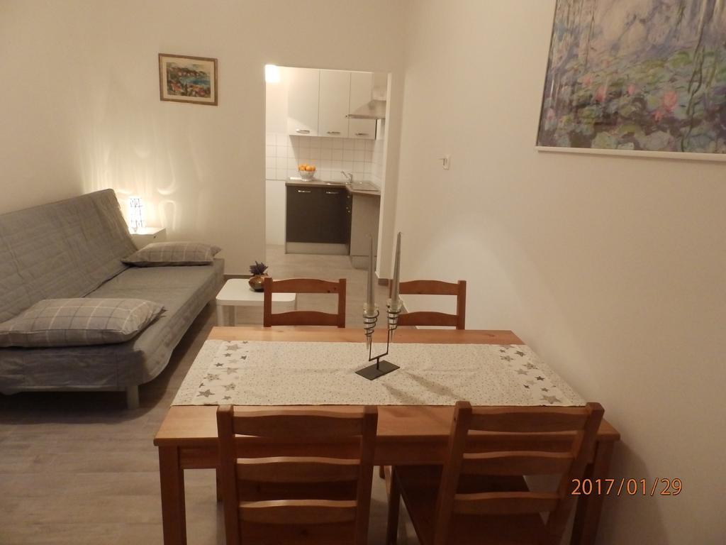 Apartments Ruzica Zaostrog Eksteriør billede